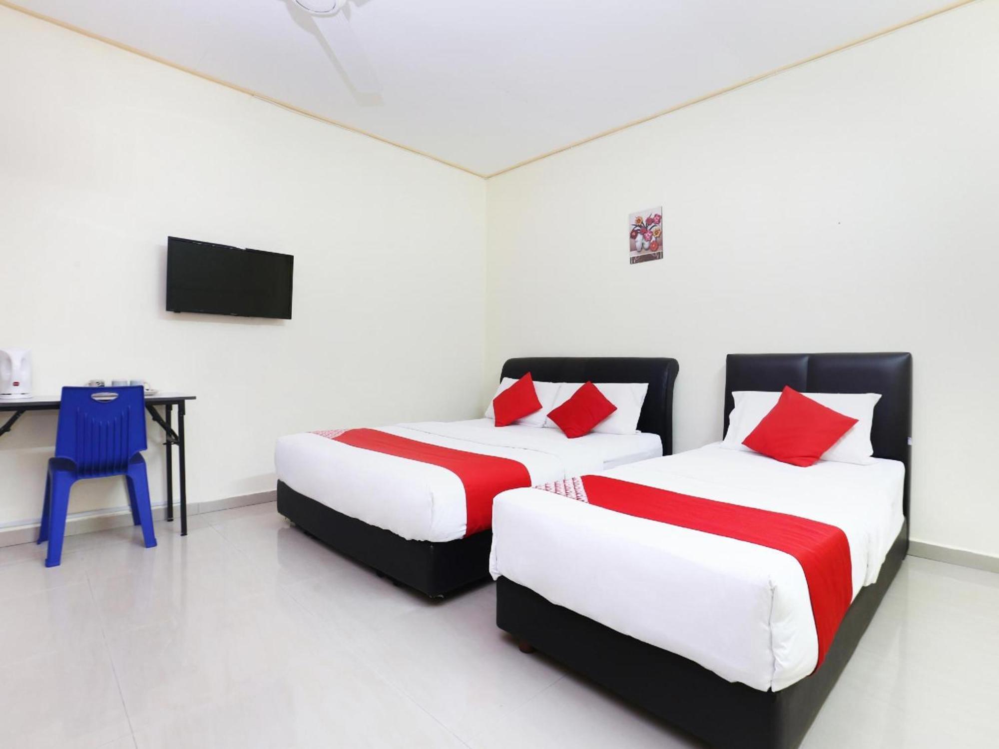 Super Oyo 89640 Hotel Pelangi Маранґ Екстер'єр фото