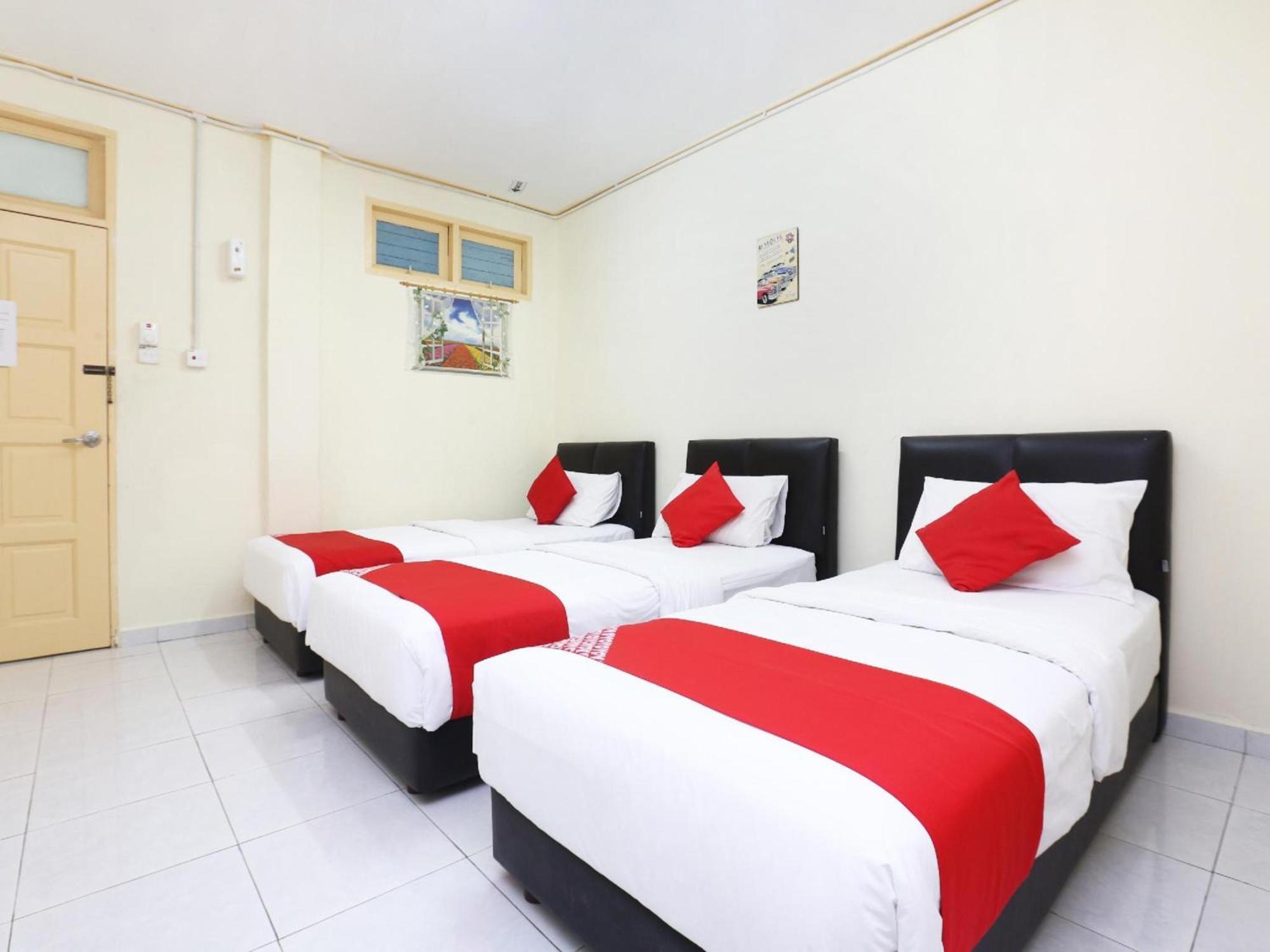 Super Oyo 89640 Hotel Pelangi Маранґ Екстер'єр фото