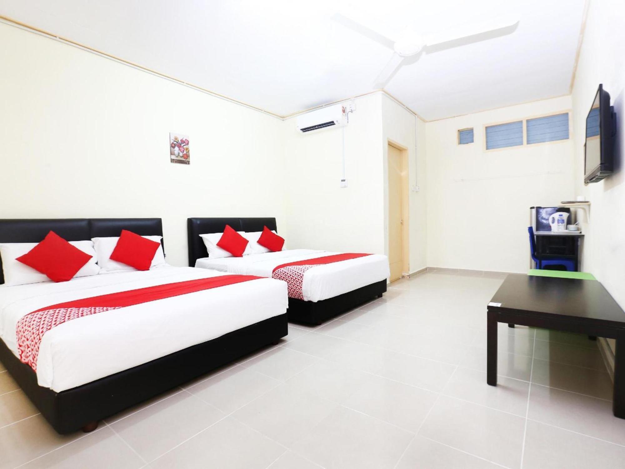 Super Oyo 89640 Hotel Pelangi Маранґ Екстер'єр фото