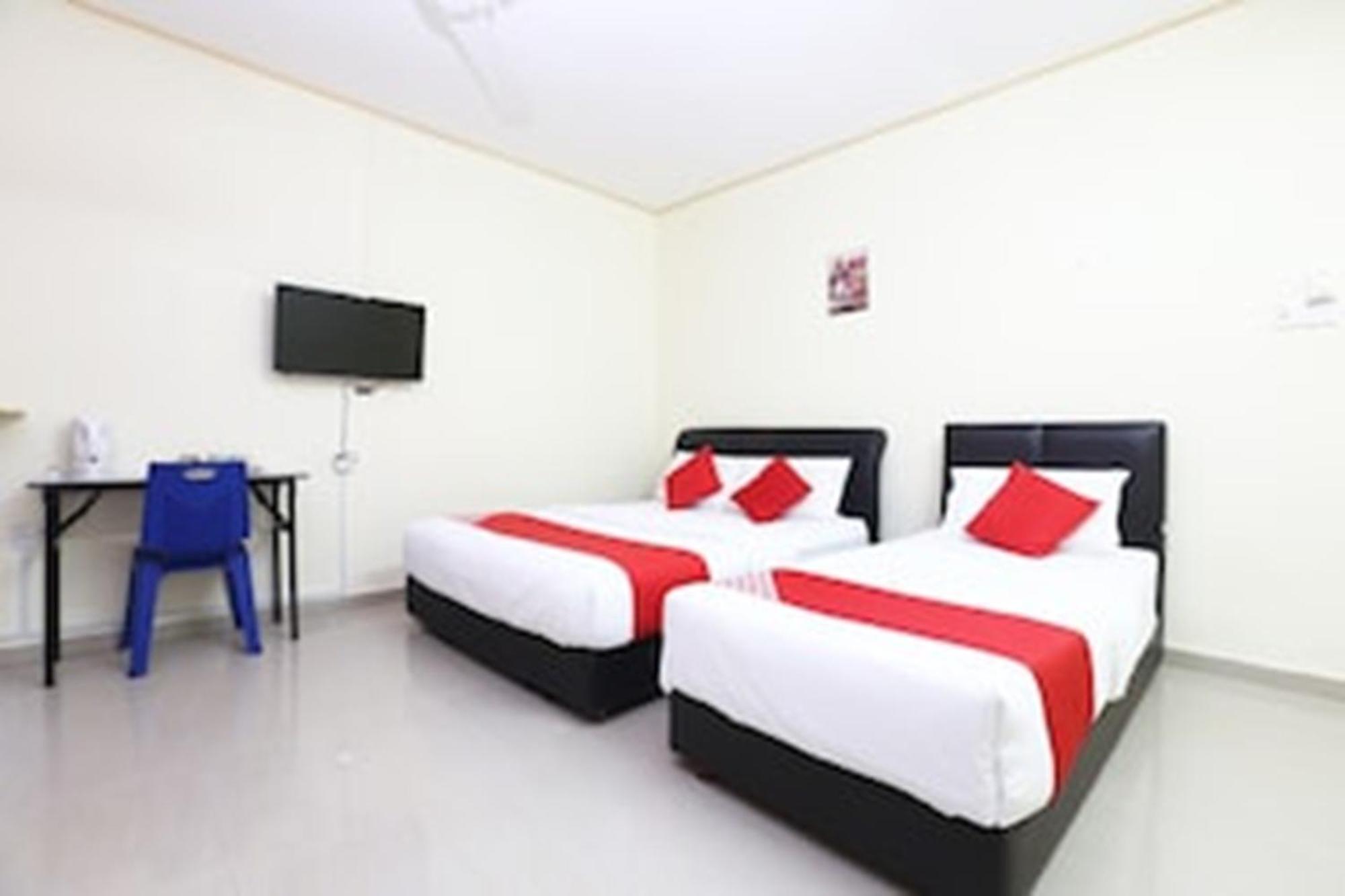 Super Oyo 89640 Hotel Pelangi Маранґ Екстер'єр фото