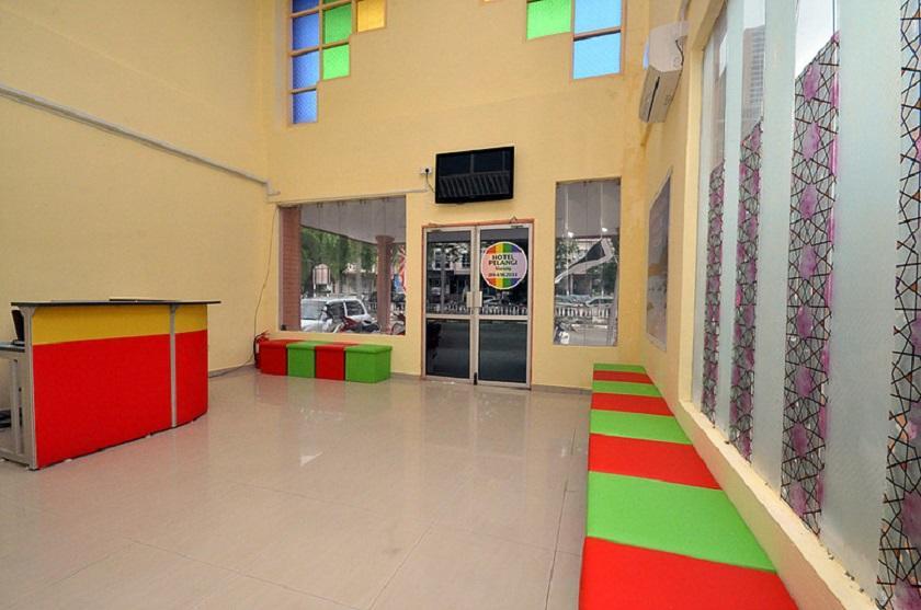 Super Oyo 89640 Hotel Pelangi Маранґ Екстер'єр фото